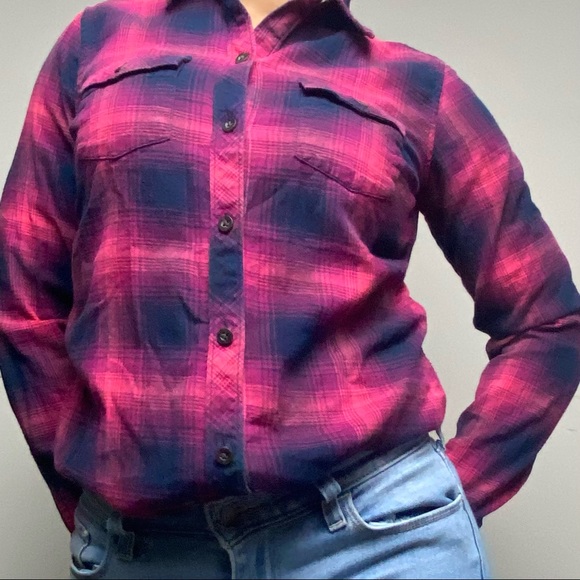 - Eddie Bauer Plaid Button down - Picture 5 of 12